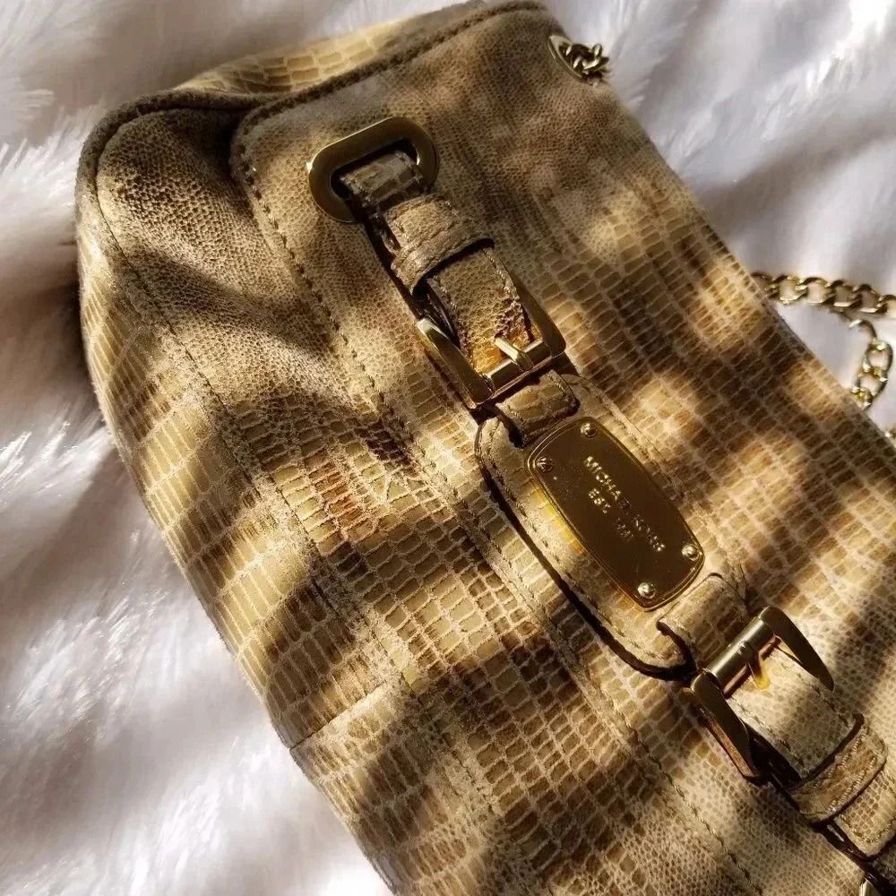 Michael kors snakeskin purse - Picture 3 of 8